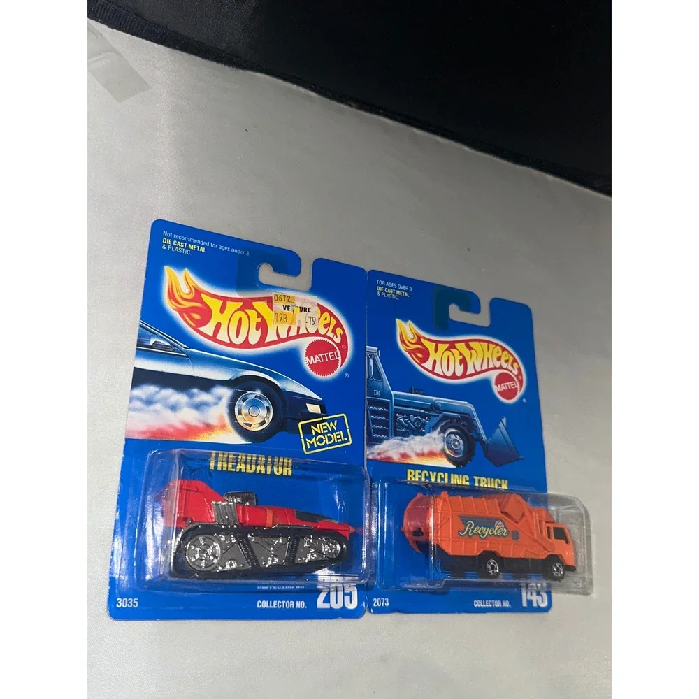 Hot Wheels 1991 Treadator 205 Recycling Truck 143 Vintage Diecast Lot 2pc NEW
